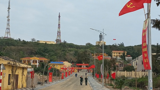 Hình ảnh cử tri đặc khu Bạch Long Vĩ phấn khởi đi bầu cử sớm- Ảnh 12.