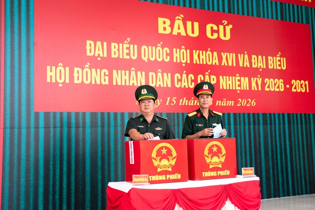 Cán bộ, chiến sĩ BĐBP tỉnh An Giang tham gia bầu cử- Ảnh 2. Cán bộ, chiến sĩ BĐBP tỉnh An Giang tham gia bầu cử- Ảnh 2.