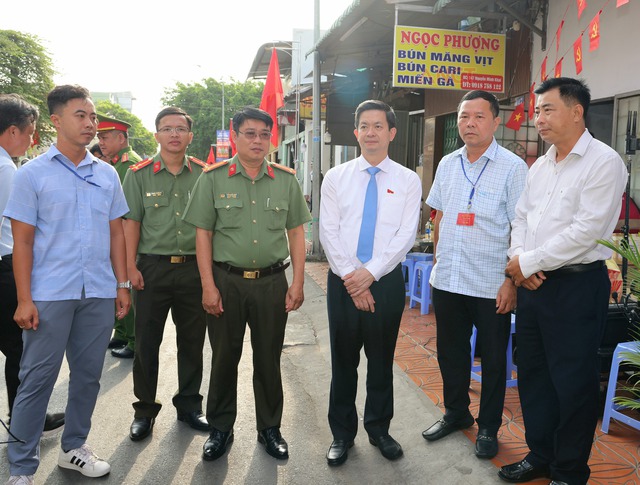 Công an TP Cần Thơ bảo vệ thành công cuộc bầu cử - Ngày hội lớn của toàn dân- Ảnh 1.