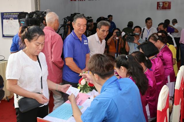 Tính đến 15 giờ ngày 15/3, có hơn 2,7 triệu cử tri TP Cần Thơ đi bỏ phiếu- Ảnh 2.