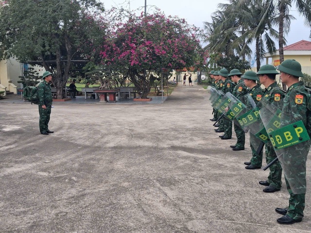 Bộ đội Biên phòng vững tay súng, trọn trách nhiệm trong ngày hội bầu cử- Ảnh 10.