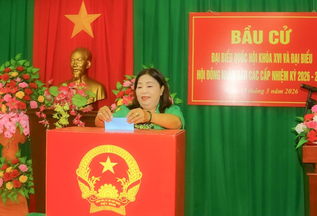 Hơn 2,8 triệu cử tri TP Cần Thơ nô nức đi bầu cử- Ảnh 8.