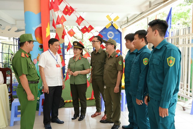 Công an TP Cần Thơ bảo vệ thành công cuộc bầu cử - Ngày hội lớn của toàn dân- Ảnh 5.