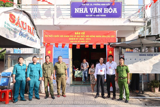 Công an TP Cần Thơ bảo vệ thành công cuộc bầu cử - Ngày hội lớn của toàn dân- Ảnh 6.