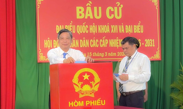 Hơn 2,8 triệu cử tri TP Cần Thơ nô nức đi bầu cử- Ảnh 4.