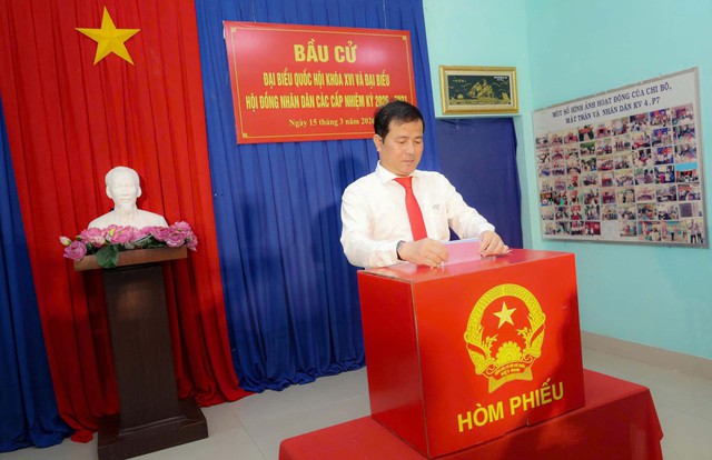 Hơn 2,8 triệu cử tri TP Cần Thơ nô nức đi bầu cử- Ảnh 7.