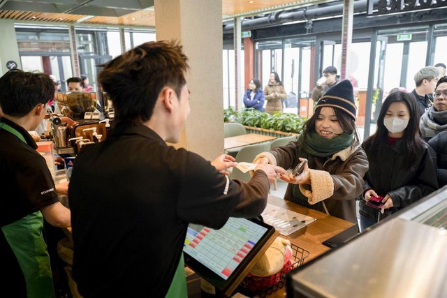 Fansipan chính thức có cửa hàng Starbucks cao nhất châu Á- Ảnh 3. Fansipan chính thức có cửa hàng Starbucks cao nhất châu Á- Ảnh 3.