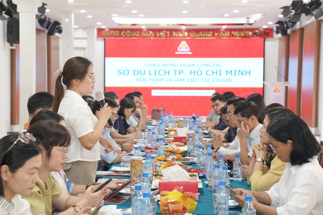 TP.HCM: Khảo sát phát triển sản phẩm du lịch công nghiệp gắn với di sản thương hiệu Vissan- Ảnh 1. TP.HCM: Khảo sát phát triển sản phẩm du lịch công nghiệp gắn với di sản thương hiệu Vissan- Ảnh 1.
