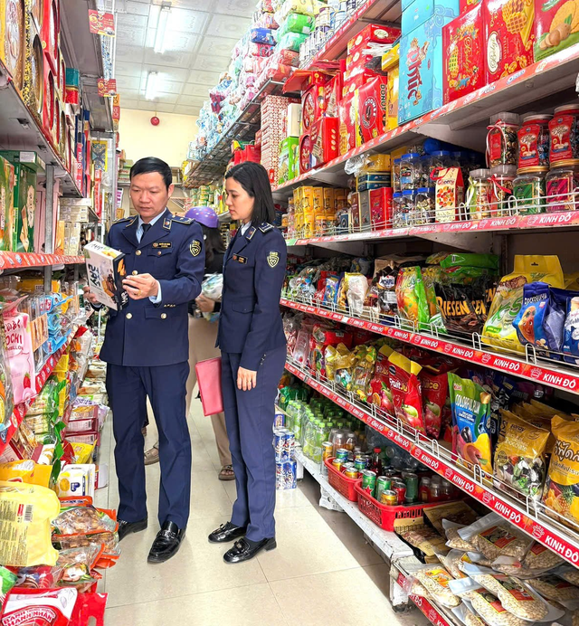 Thanh Hóa: Siết chặt quản lý thị trường tạo “lá chắn” bảo vệ người tiêu dùng- Ảnh 1.