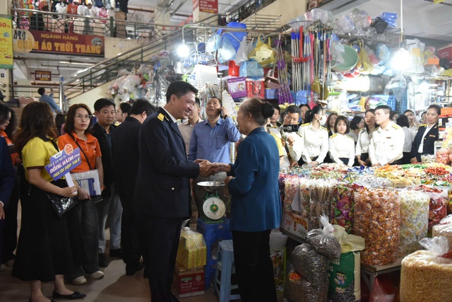 Thuế Hà Nội mở tháng cao điểm hỗ trợ hộ, cá nhân kinh doanh- Ảnh 3.