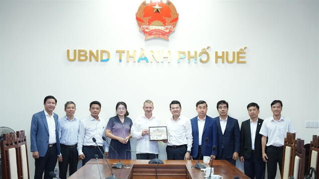 Lãnh đạo thành phố Huế làm việc với Tổ chức Fundación Metrópoli- Ảnh 2.