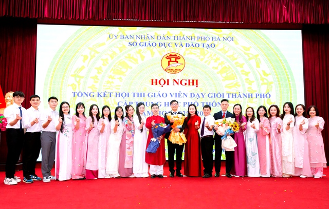 Hà Nội: Tổng kết Hội thi Giáo viên dạy giỏi cấp THPT- Ảnh 3.