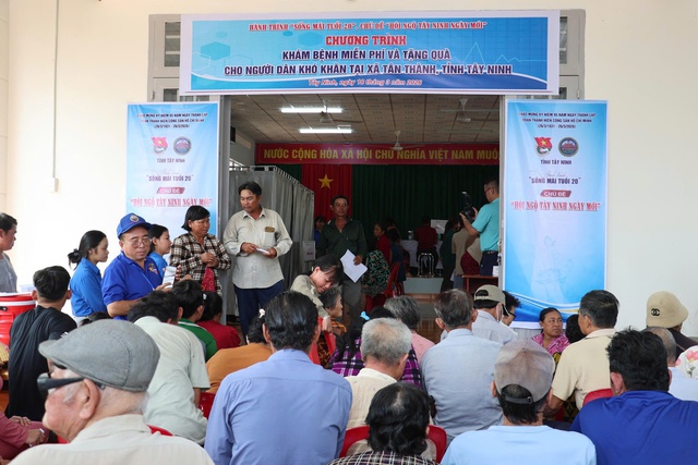 Từ ký ức hào hùng đến khát vọng tương lai: Hành trình về nguồn lan tỏa giá trị sống đẹp- Ảnh 4.