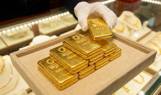 Giá vàng hôm nay 20/3: Tiếp tục lao dốc xuống thấp nhất từ đầu tháng 2- Ảnh 1.