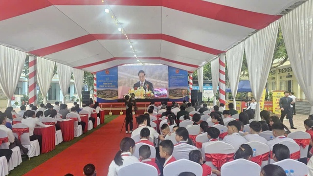 Thanh Hóa: Đồng loạt khởi công nhiều trường nội trú liên cấp tại các xã biên giới- Ảnh 1.