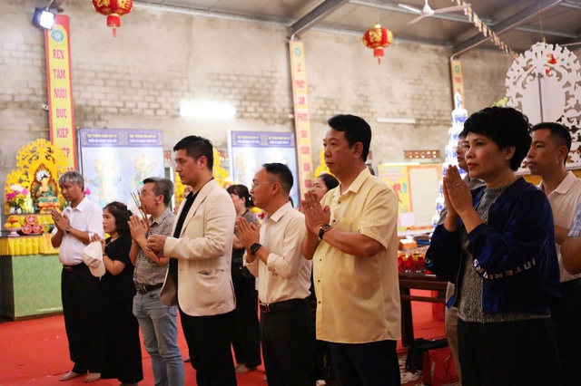 Tạp chí DNTT: Hành trình về Tri ân những người cầm bút viết nên trang sử vàng - Ảnh 1.