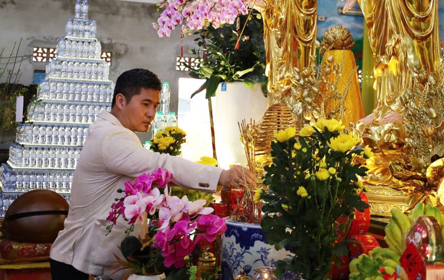 Tạp chí DNTT: Hành trình về Tri ân những người cầm bút viết nên trang sử vàng - Ảnh 2.