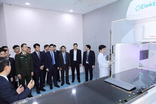 Thanh Hóa: Khánh thành Hệ thống xạ trị gia tốc tại Bệnh viện Ung bướu- Ảnh 2. Thanh Hóa: Khánh thành Hệ thống xạ trị gia tốc tại Bệnh viện Ung bướu- Ảnh 2.