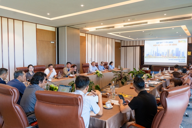 Du lịch Đà Nẵng: Không lựa chọn tăng giá mà tăng liên kết, chia sẻ lợi ích, tái cấu trúc thị trường- Ảnh 1.