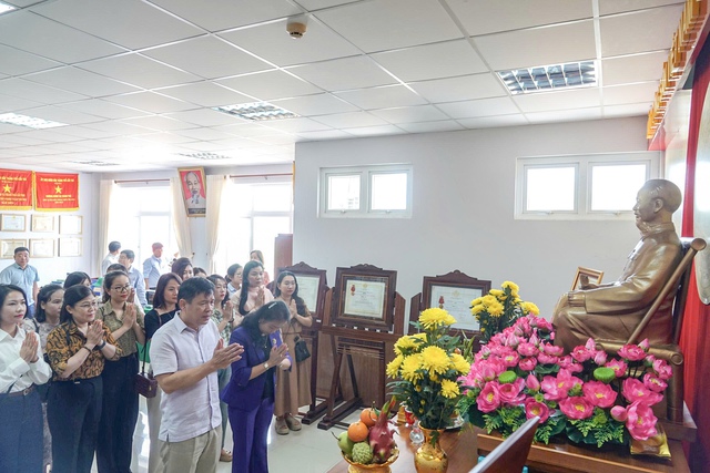 Trường Chính trị tỉnh Điện Biên nghiên cứu thực tế, trao đổi kinh nghiệm tại TP Cần Thơ- Ảnh 2.