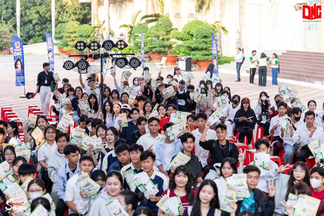 Kết nối thông tin tuyển sinh, mở rộng cơ hội định hướng nghề nghiệp cho học sinh- Ảnh 2. Kết nối thông tin tuyển sinh, mở rộng cơ hội định hướng nghề nghiệp cho học sinh- Ảnh 2.