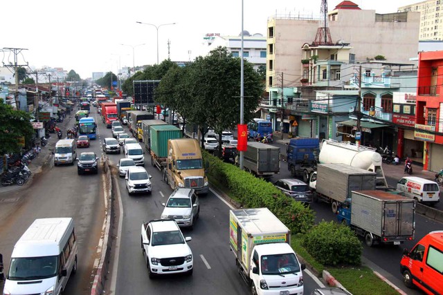 TP HCM: Mở rộng mặt đường, xây dựng 7 cầu vượt trên Quốc lộ 22 nhằm giảm ùn tắc cửa ngõ Tây Bắc- Ảnh 1.