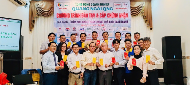 QNG cấp chứng nhận “Doanh nhân kết nối và bán hàng cùng chăm sóc khách hàng trong thời buổi cạnh tranh VUCA”- Ảnh 3.