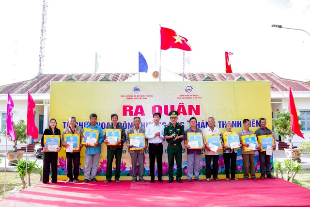 Nhiều hoạt động an sinh xã hội thiết thực hướng về Nhân dân khu vực biên giới biển TP Cần Thơ- Ảnh 6.