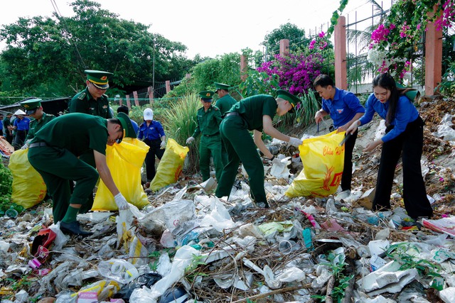 Nhiều hoạt động an sinh xã hội thiết thực hướng về Nhân dân khu vực biên giới biển TP Cần Thơ- Ảnh 5.