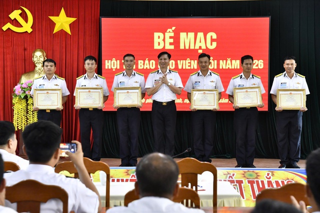Lữ đoàn 167 Vùng 2 Hải quân tổ chức hội thi báo cáo viên giỏi năm 2026- Ảnh 3.