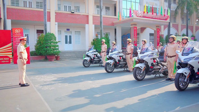 Đồng Nai: Phòng Cảnh sát giao thông ra quân đảm bảo an toàn giao thông dịp lễ- Ảnh 1.