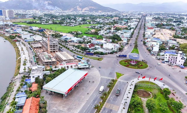 Gia Lai: Đẩy nhanh tiến độ dự án đường bộ cao tốc Quy Nhơn - Pleiku- Ảnh 2.