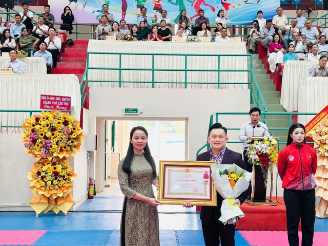 Cần Thơ họp mặt kỷ niệm 80 năm Ngày truyền thống Ngành Thể dục Thể thao- Ảnh 4.