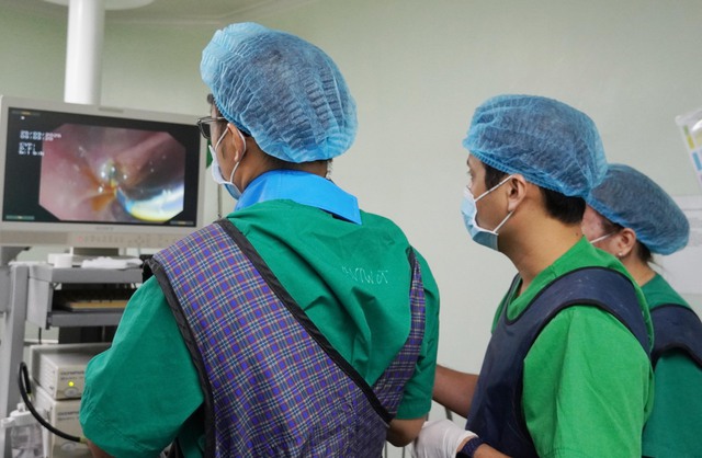 Hy hữu xương cá 3cm xuyên vào đường mật- Ảnh 1. Hy hữu xương cá 3cm xuyên vào đường mật- Ảnh 1.