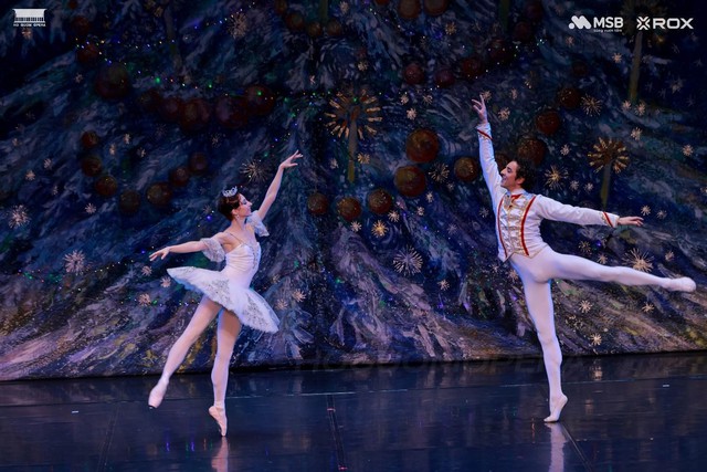 Khán giả Hà Nội say mê thế giới kỳ ảo của “Kẹp hạt dẻ”- Ảnh 2. Khán giả Hà Nội say mê thế giới kỳ ảo của “Kẹp hạt dẻ”- Ảnh 2.