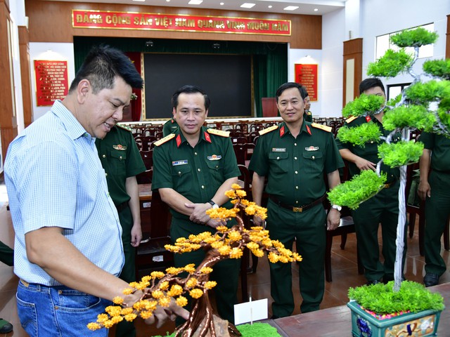 Lực lượng vũ trang TP.HCM sôi nổi trong ngày hội “Thanh niên khỏe”- Ảnh 4.