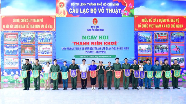 Lực lượng vũ trang TP.HCM sôi nổi trong ngày hội “Thanh niên khỏe”- Ảnh 7.