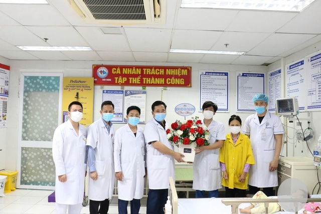 Cứu trẻ dị tật hiếm gặp: Bệnh viện Nhi Thái Bình lần đầu phẫu thuật thành công thoát vị màng não tủy- Ảnh 1.