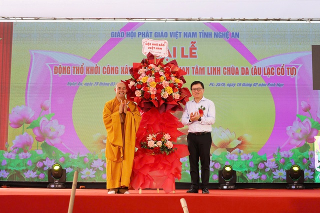 Nghệ An: Trang trọng Lễ khởi công xây dựng chùa Da (Âu Lạc Cổ Tự)- Ảnh 11. Nghệ An: Trang trọng Lễ khởi công xây dựng chùa Da (Âu Lạc Cổ Tự)- Ảnh 11.