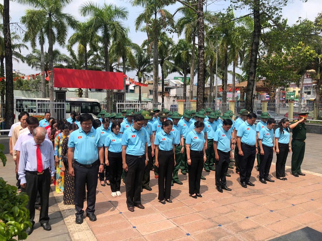 Hội trại tòng quân 2026: Khi Tổ quốc gọi, tuổi trẻ phường Hòa Bình sẵn sàng lên đường- Ảnh 1. Hội trại tòng quân 2026: Khi Tổ quốc gọi, tuổi trẻ phường Hòa Bình sẵn sàng lên đường- Ảnh 1.