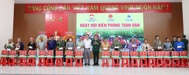 An Giang: Toàn dân xã Vĩnh Xương chung sức giữ vững chủ quyền, an ninh biên giới- Ảnh 4. An Giang: Toàn dân xã Vĩnh Xương chung sức giữ vững chủ quyền, an ninh biên giới- Ảnh 4.