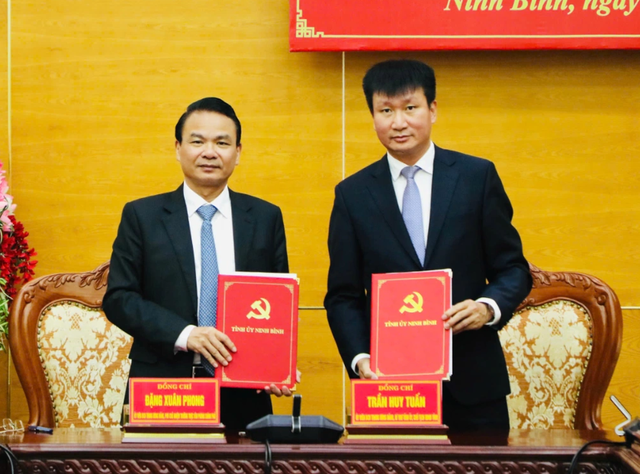 Ông Trần Huy Tuấn được bầu làm Bí thư Tỉnh ủy Ninh Bình- Ảnh 1.