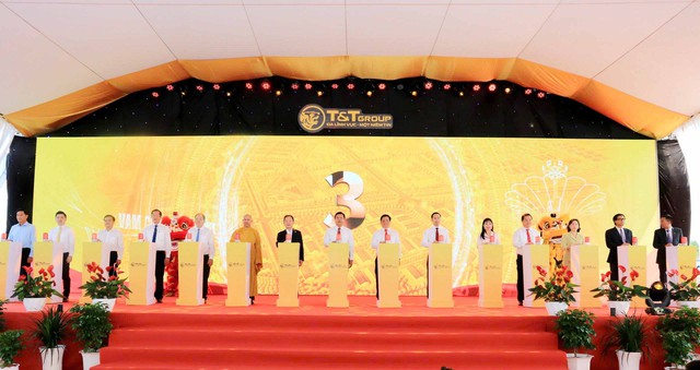 An Giang khởi công Khu công nghiệp Vàm Cống gần 200 ha- Ảnh 1.