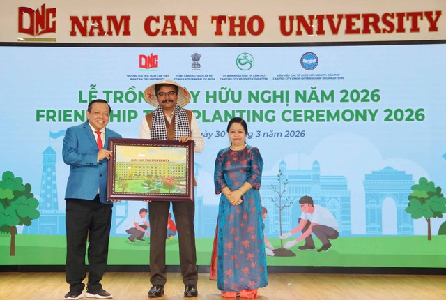 Cần Thơ thắt chặt quan hệ Việt Nam - Ấn Độ từ Lễ trồng cây Hữu Nghị- Ảnh 2.