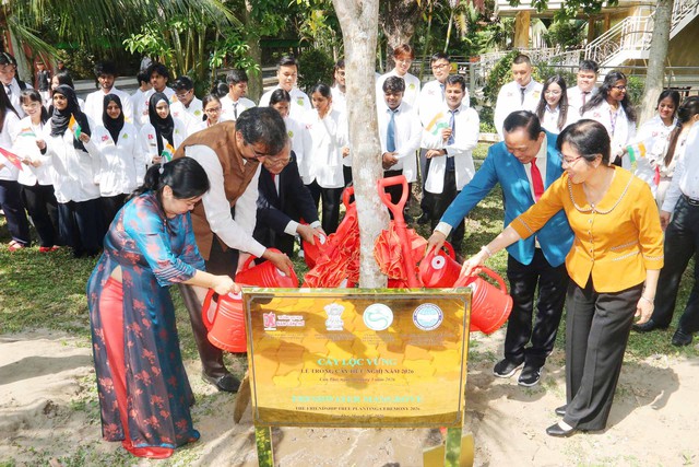 Cần Thơ thắt chặt quan hệ Việt Nam - Ấn Độ từ Lễ trồng cây Hữu Nghị- Ảnh 5.