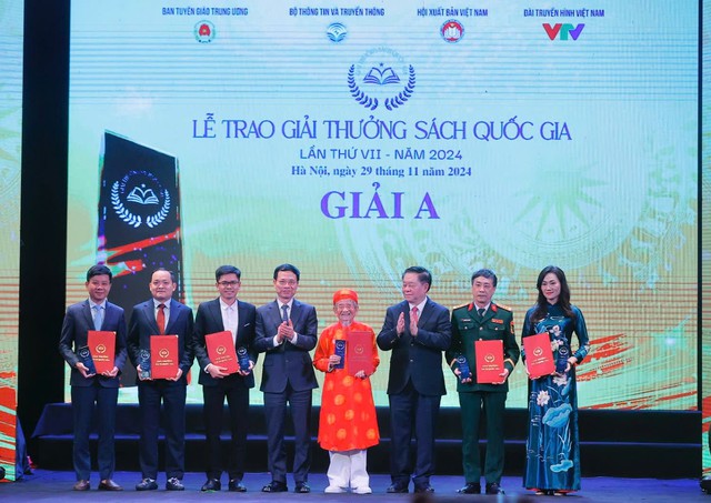 50 tác phẩm xuất sắc sẽ được vinh danh tại Giải thưởng Sách Quốc gia Việt Nam lần thứ VIII- Ảnh 1.