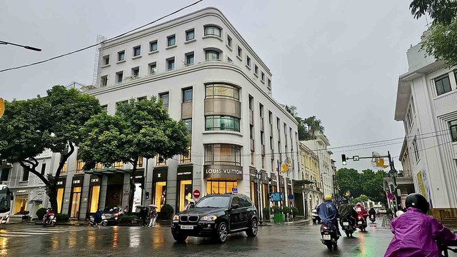 Hà Nội: Giá thuê khối đế khách sạn hạng sang giữ đà tăng- Ảnh 1.