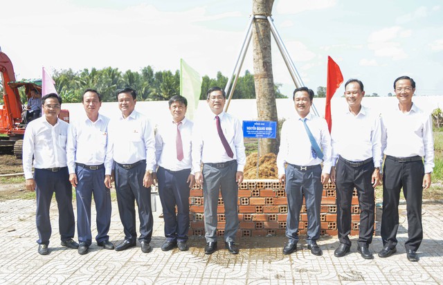 Đại tướng Lê Hồng Anh dự Lễ khởi công xây dựng công trình Trường THCS - THPT Vĩnh Thuận- Ảnh 13.