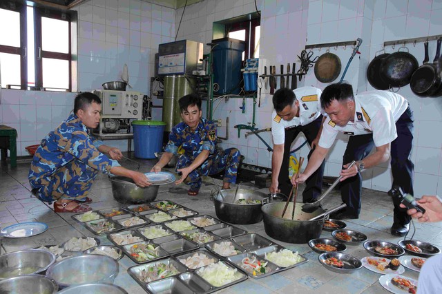 Những “vườn treo” trên ngọn sóng- Ảnh 3.