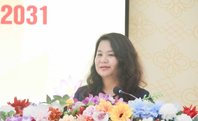 Ứng cử viên đại biểu Quốc hội khoá XVI đơn vị bầu cử số 7 tiếp xúc cử tri tại xã Vĩnh Bình- Ảnh 5.